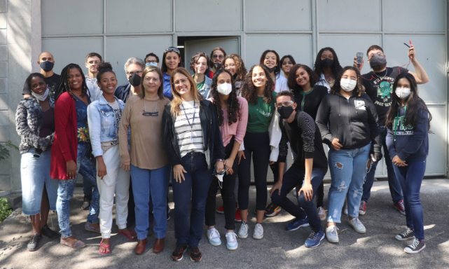 Foto - MENINAS E MULHERES NA ENGENHARIA