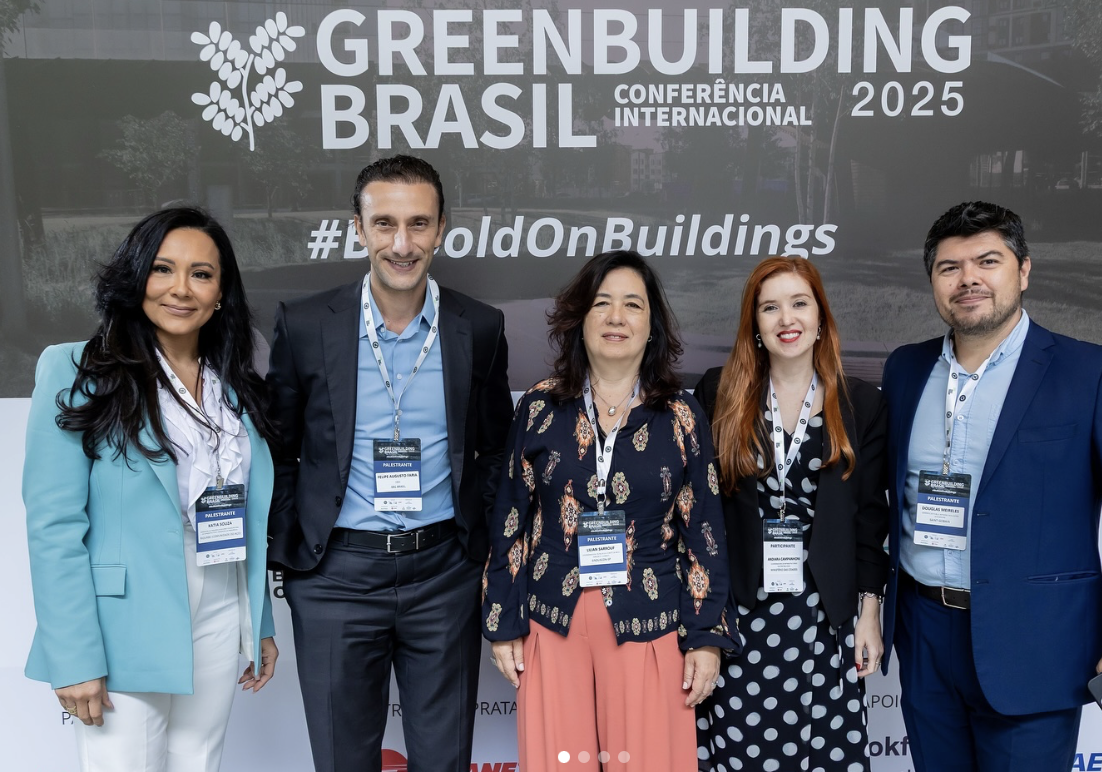Foto - Mestranda do PEA, Katia Souza, representou a Prefeitura do Rio de Janeiro e a RIOURBE no Green Building Brasil 2025